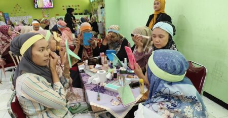 3. BEAUTY CLASS (3)